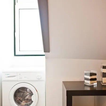 Apartment Tram 28 With Perfect View Over Alfama
